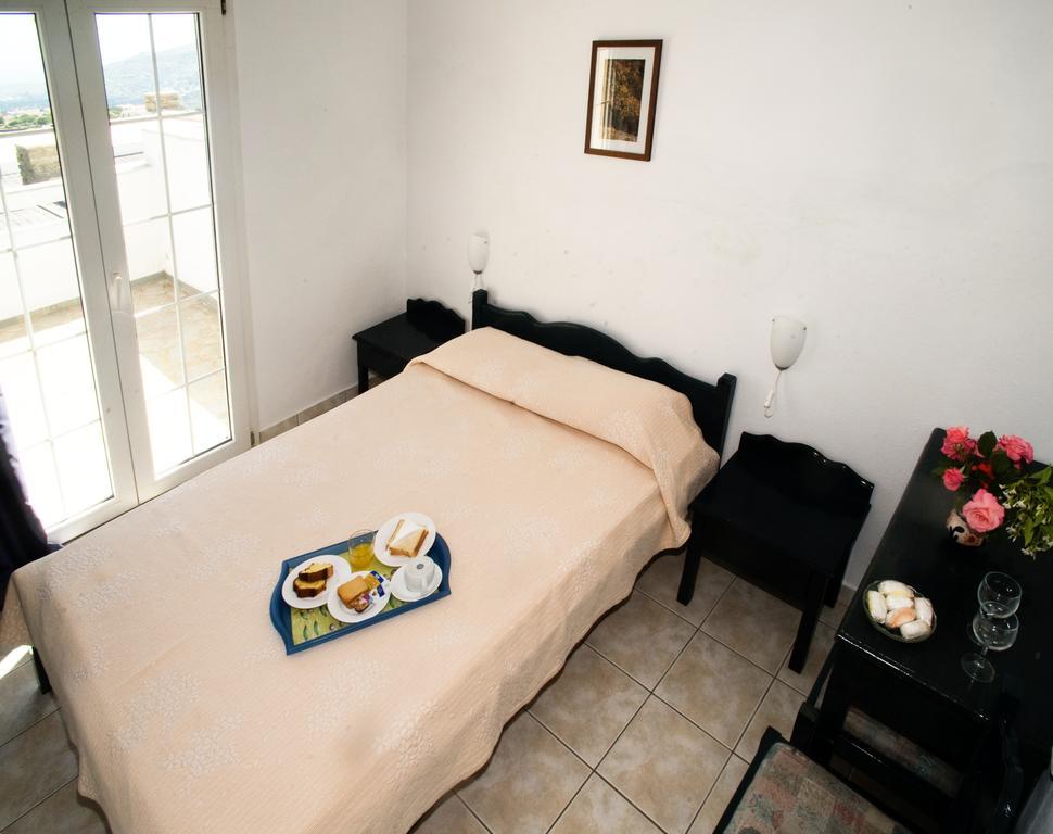 Aiolos Hotel Ménites Esterno foto