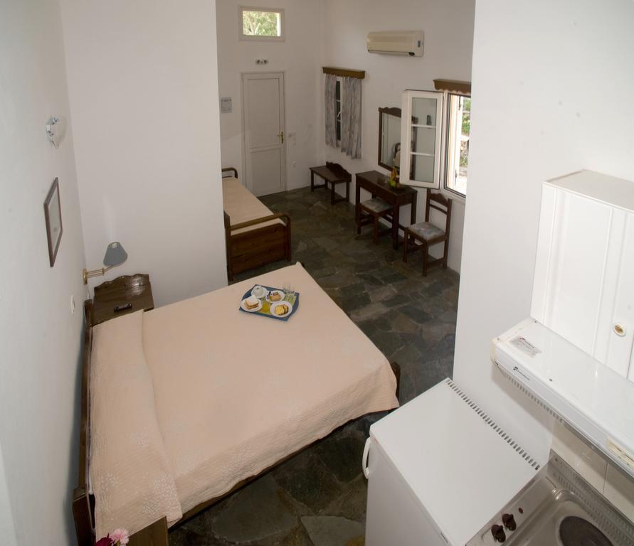 Aiolos Hotel Ménites Esterno foto