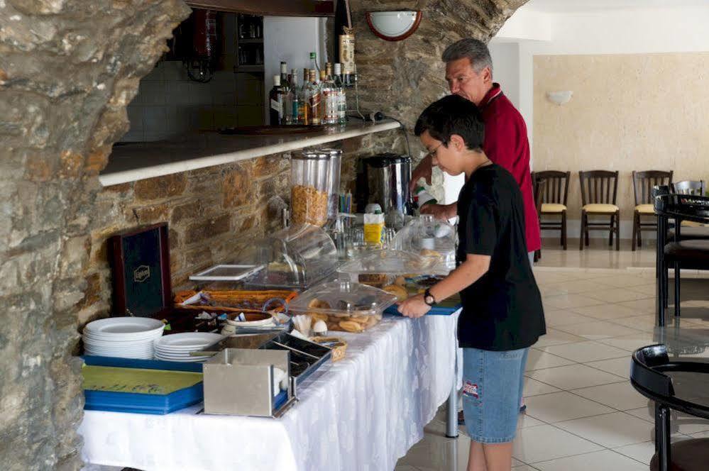 Aiolos Hotel Ménites Esterno foto